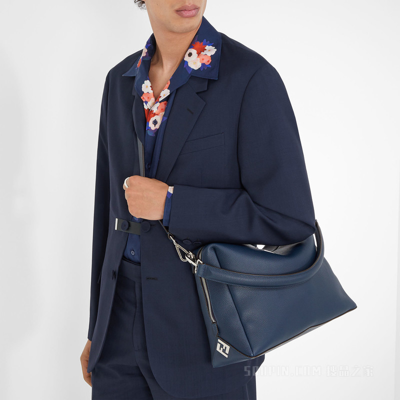 FENDI Lui大号手袋