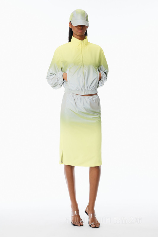 反光紧身运动夹克