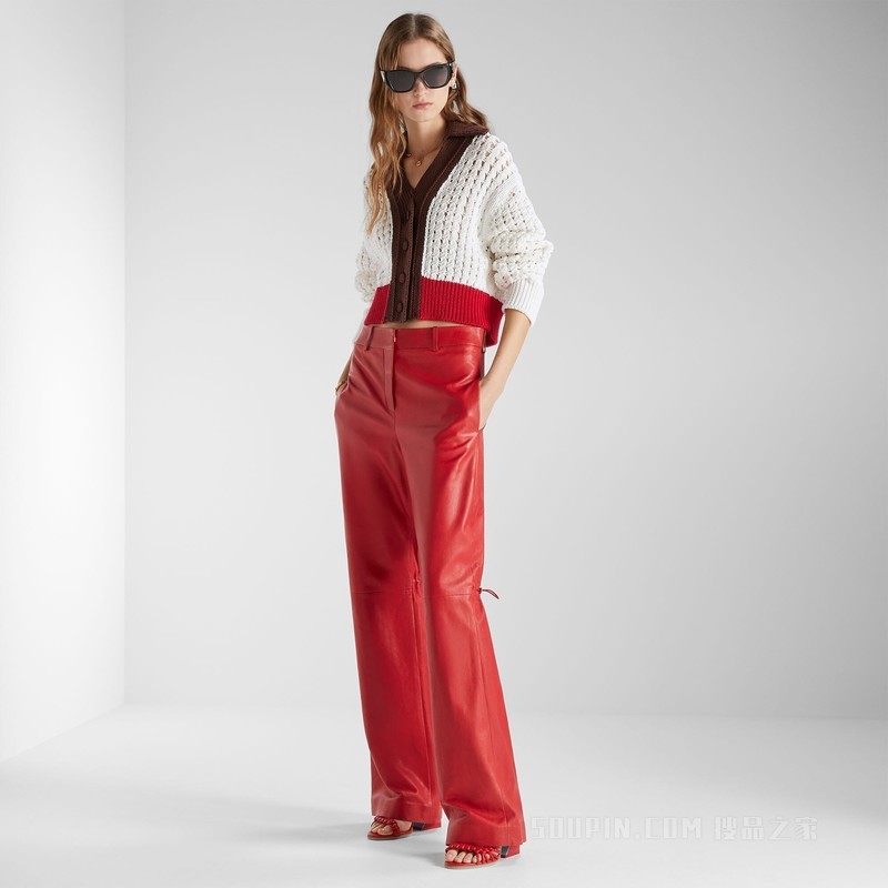 开衫 白色、棕色和红色棉质开衫