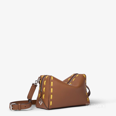 FENDI Lui中号手袋