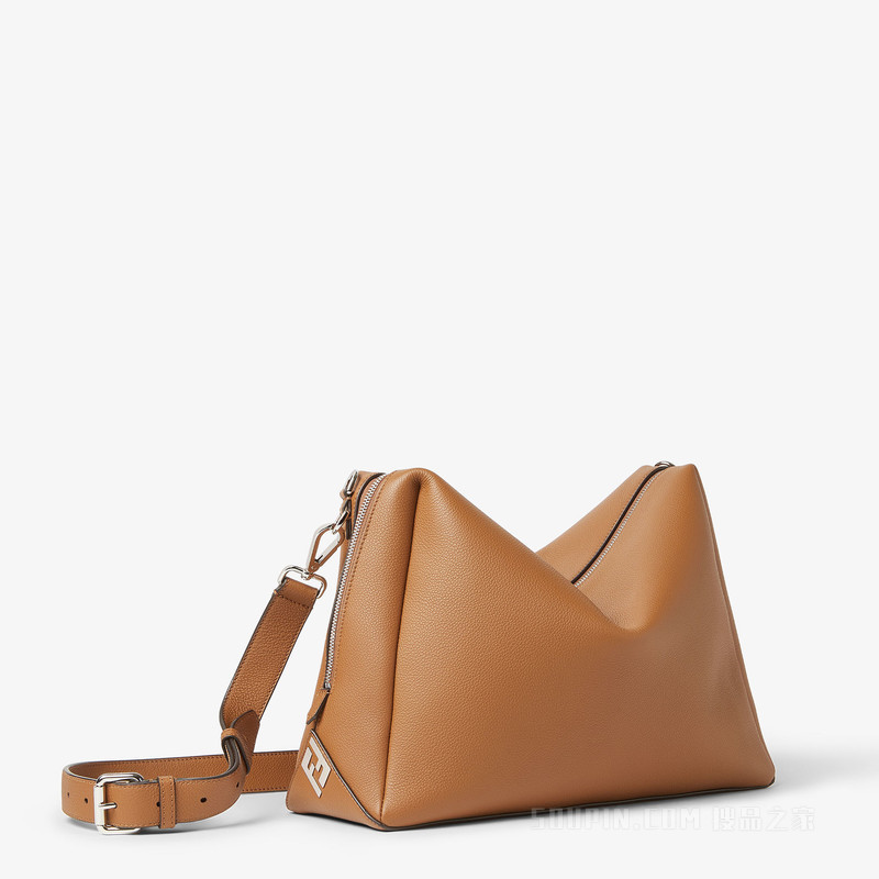 FENDI Lui大号手袋