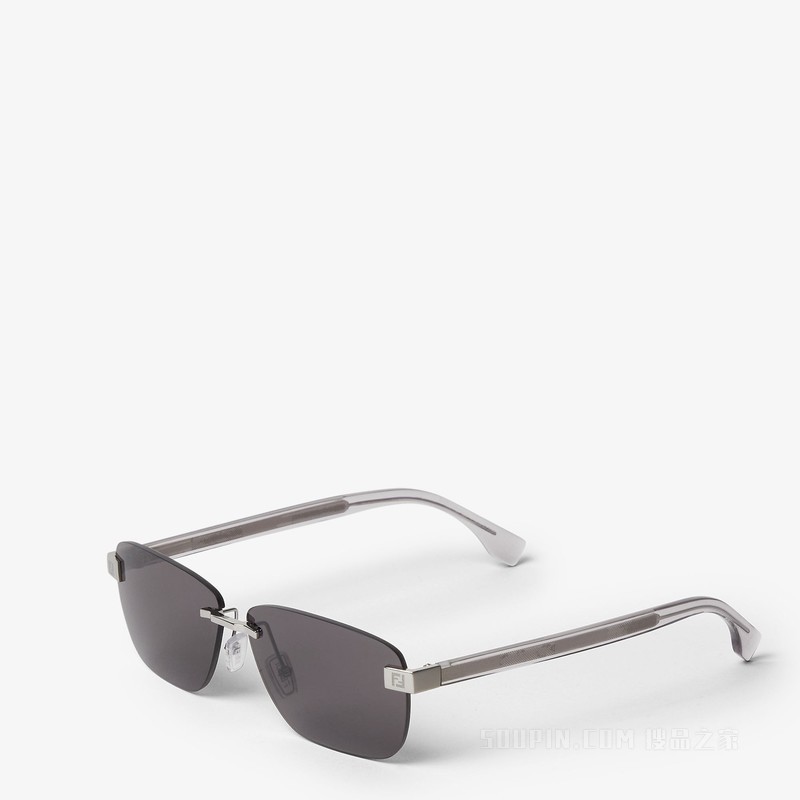 FENDI Sky 透明醋酸酯材料和银色金属太阳镜