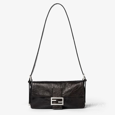 Baguette® 26424手袋 重新演绎原版手袋（编码26424）｜限时预售，四月首发限量臻献