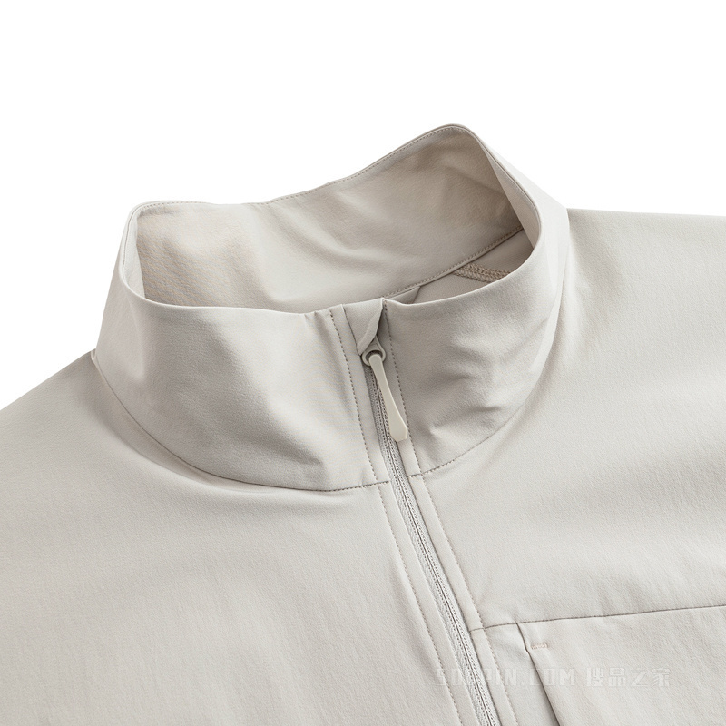 安踏冠军徒步男子无氟防泼水梭织外套