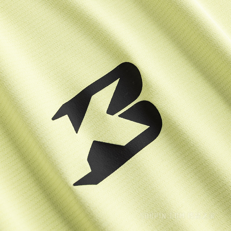 安踏跑步系列竞速跑男子汗无迹吸湿速干二代背心