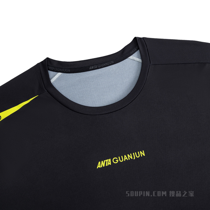 安踏冠军越野跑男子吸湿速干短袖针织衫