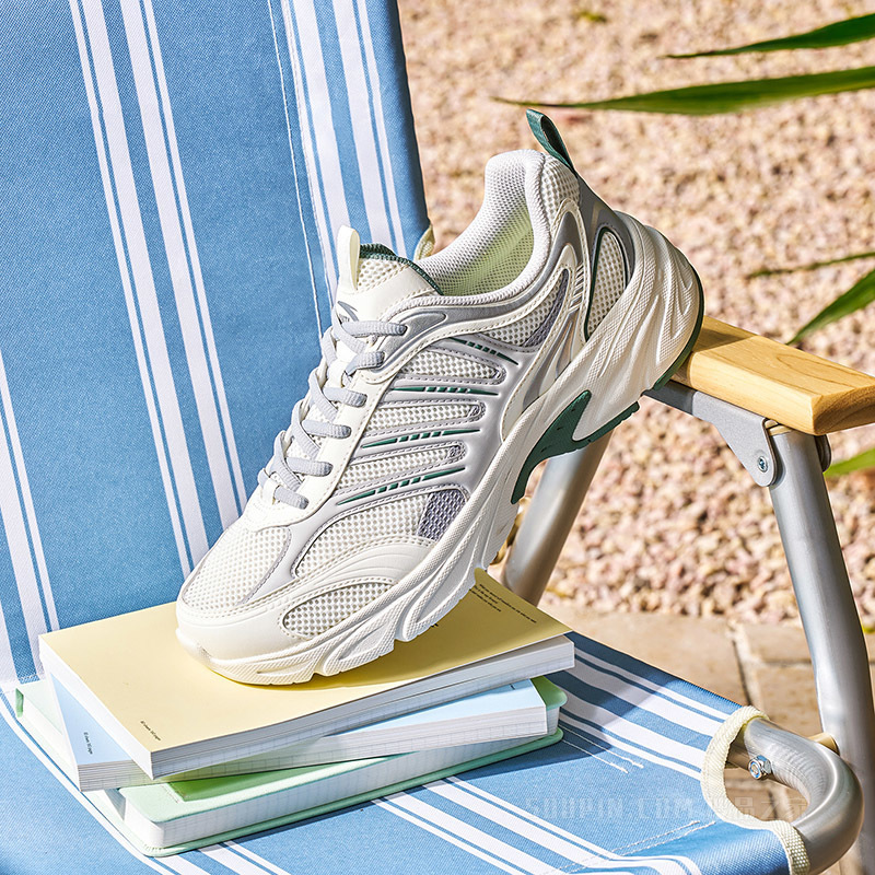 安踏小千禧男子休闲鞋