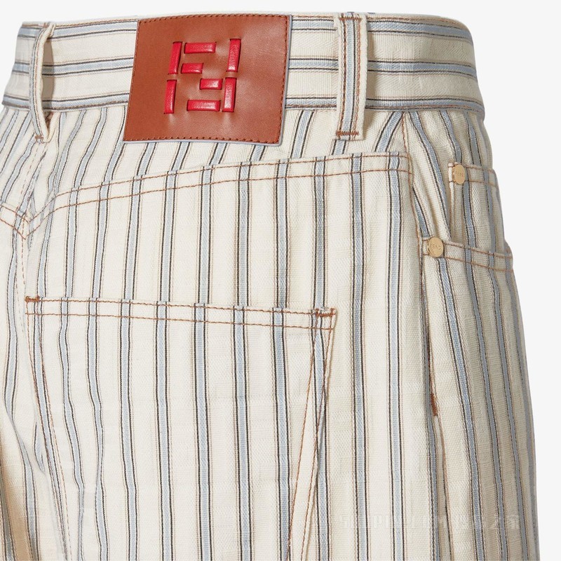 长牛仔裤 米色FF牛仔长裤