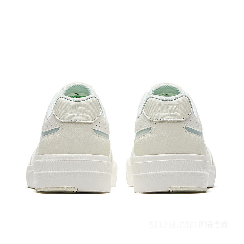 安踏焦糖女子板鞋