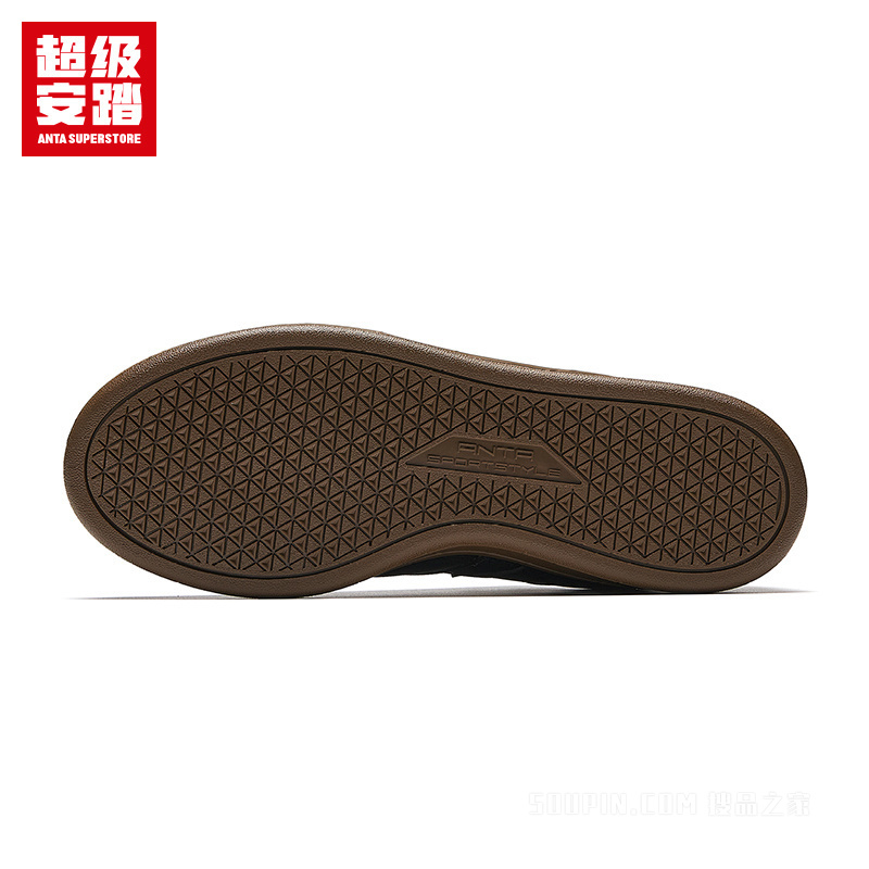 安踏女子欧贯板鞋