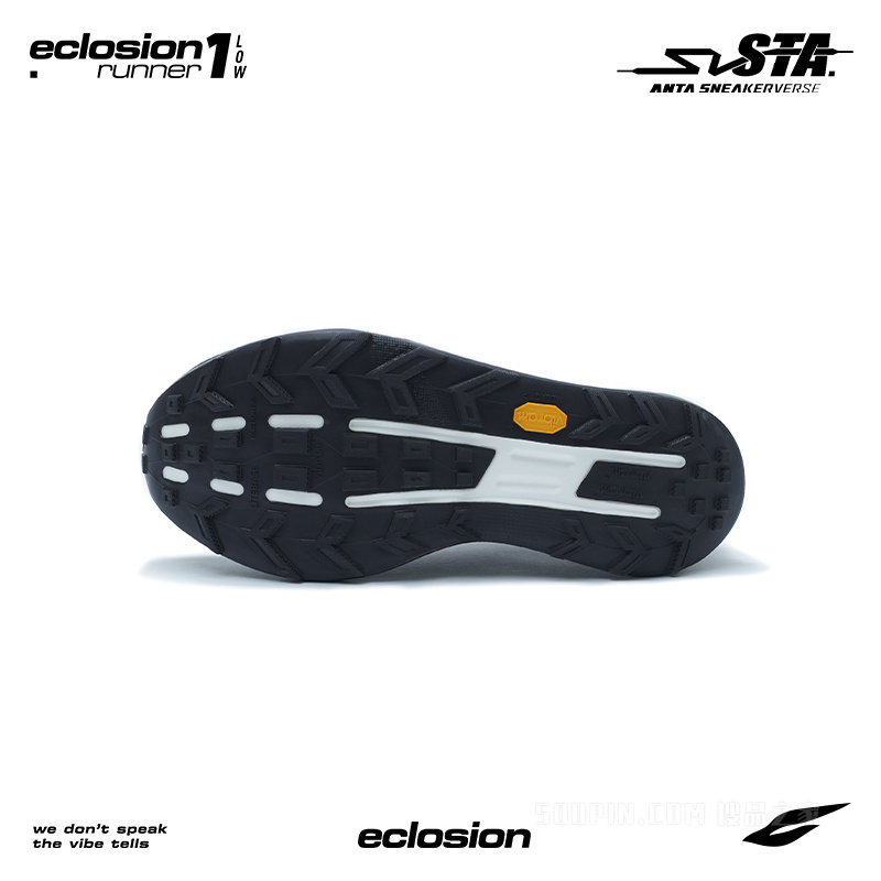 安踏SV系列EclosionRunner1STA联名款男子跑鞋