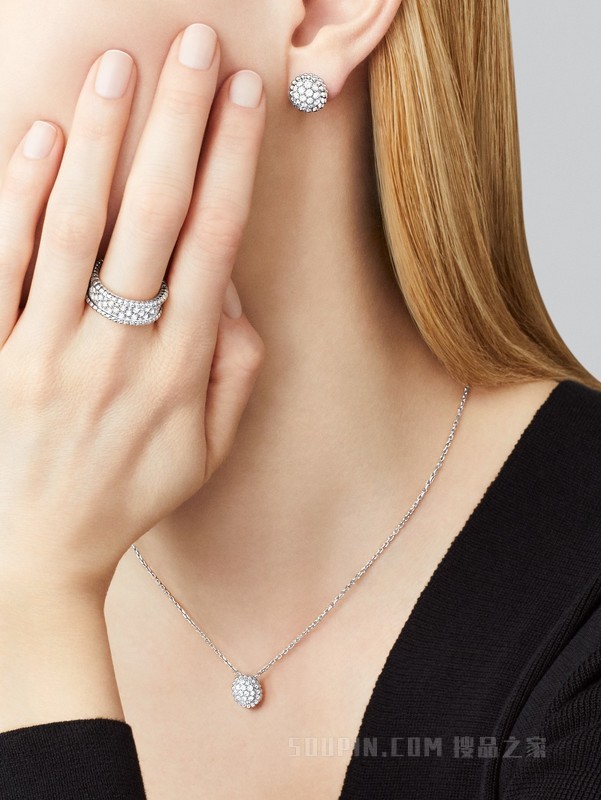Perlée diamonds戒指，3排镶钻设计