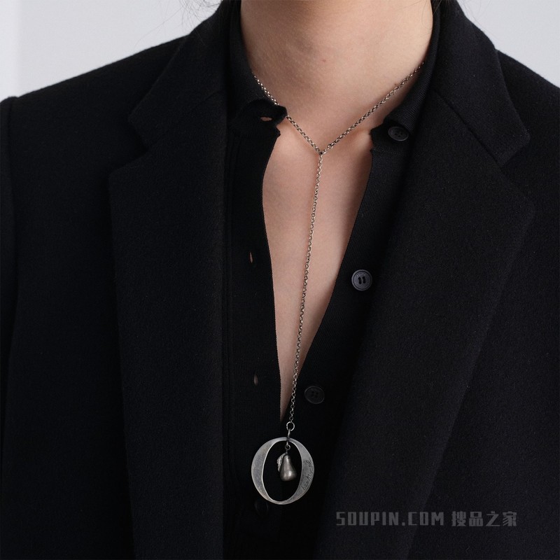 “O pera”项链 FENDI x Mirella Bentivoglio联名复古银项链