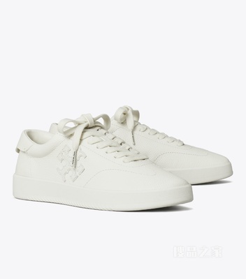 【新品】Phoenix 运动鞋 白色