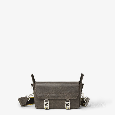 FENDI Flow小号手袋 黑色复古效果皮革手袋